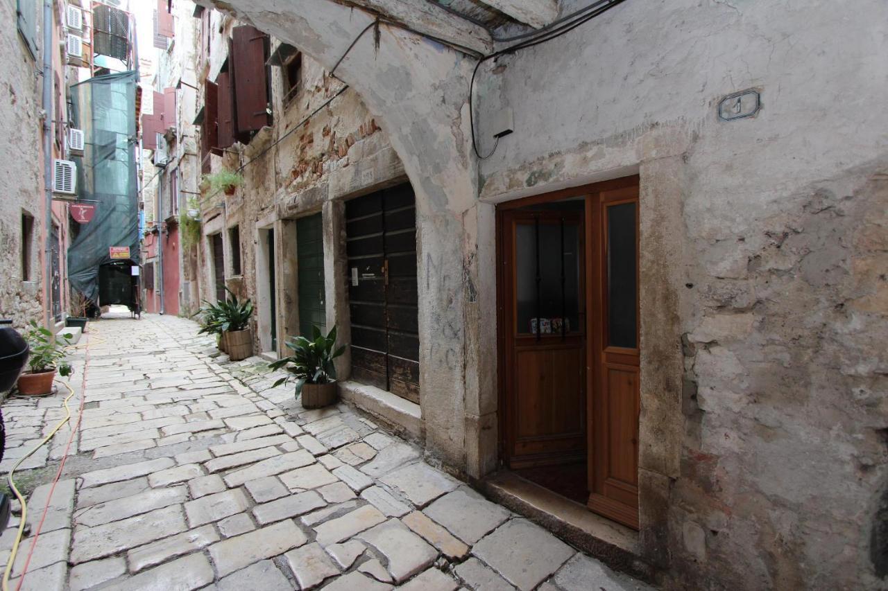 Studio Mira Rovinj Exterior foto